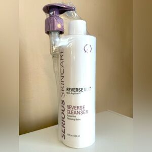 Serious Skincare Reverse Cleanser - White and Purple